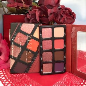 Viseart Petit Pro Deux Eyeshadow Palette 8g *Brand new in box, but some damage